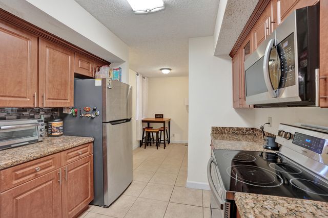 8266 NW 24th Street, Coral Springs, FL 33065