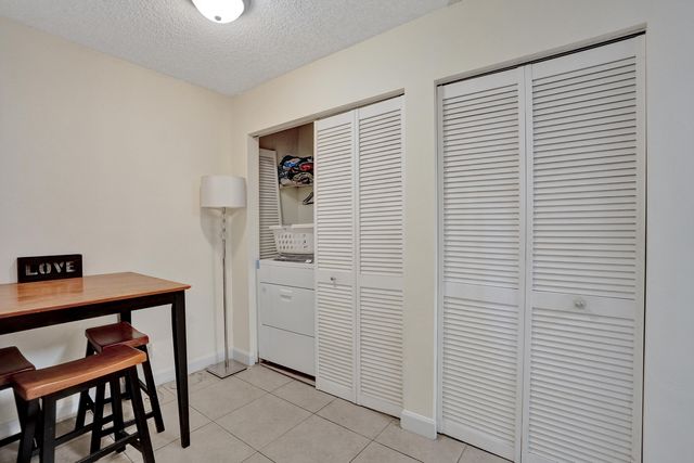 8266 NW 24th Street, Coral Springs, FL 33065