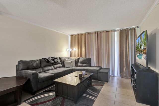 8266 NW 24th Street, Coral Springs, FL 33065