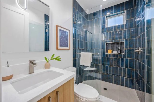 2420 Ives Lane B, Redondo Beach, CA 90278