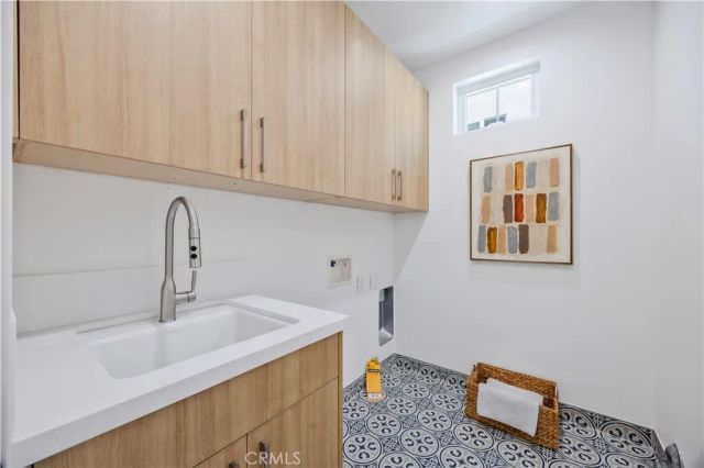 2420 Ives Lane B, Redondo Beach, CA 90278