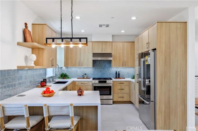 2420 Ives Lane B, Redondo Beach, CA 90278