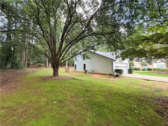 150 Ocee View Court, Johns Creek, GA 30022