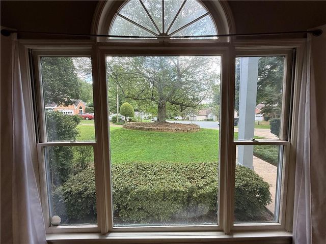 150 Ocee View Court, Johns Creek, GA 30022