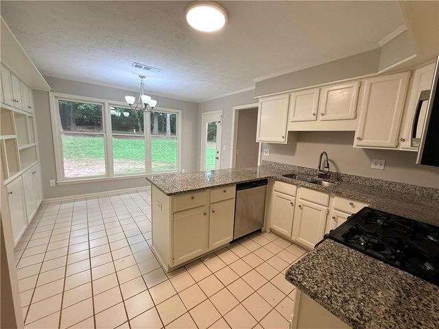 150 Ocee View Court, Johns Creek, GA 30022