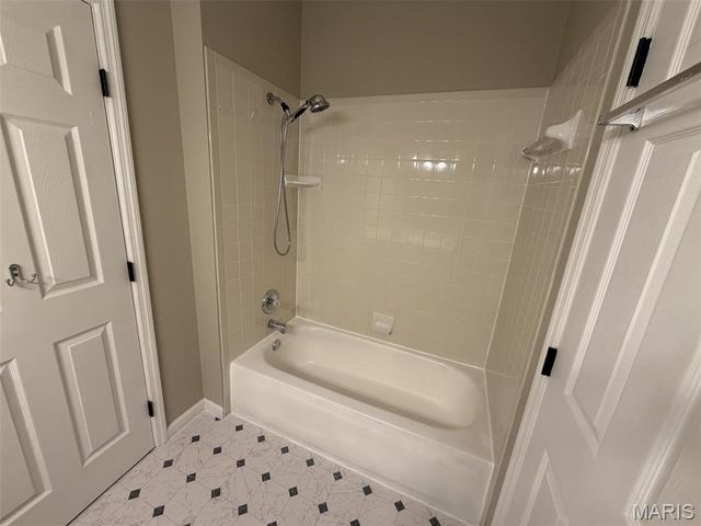 4139 Shaw Boulevard, St Louis, MO 63110