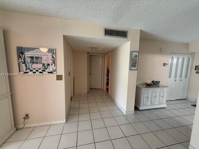 414 SE 10th St 102, Dania Beach, FL 33004