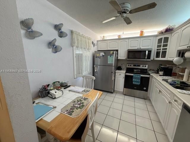 414 SE 10th St 102, Dania Beach, FL 33004