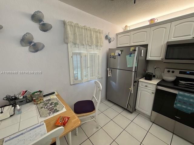 414 SE 10th St 102, Dania Beach, FL 33004