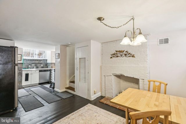 523 S LEITHGOW ST, Philadelphia, PA 19147