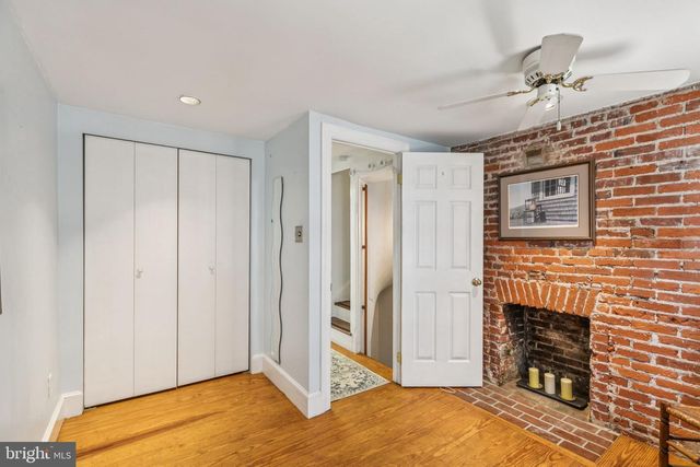 523 S LEITHGOW ST, Philadelphia, PA 19147