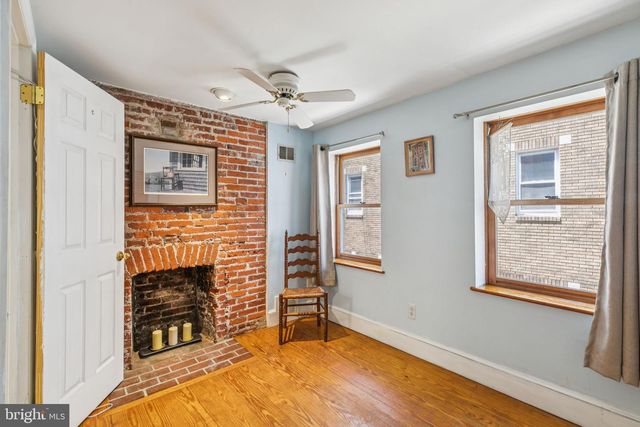 523 S LEITHGOW ST, Philadelphia, PA 19147