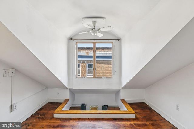 523 S LEITHGOW ST, Philadelphia, PA 19147