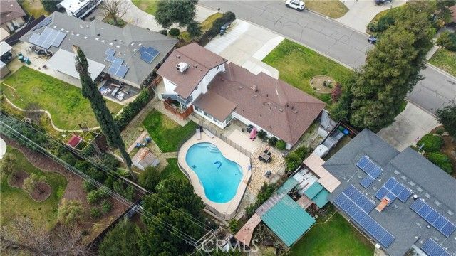 925 S Purdue Avenue, Fresno, CA 93727
