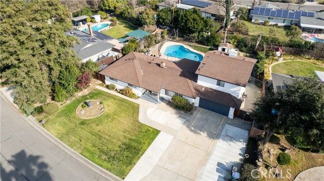 925 S Purdue Avenue, Fresno, CA 93727