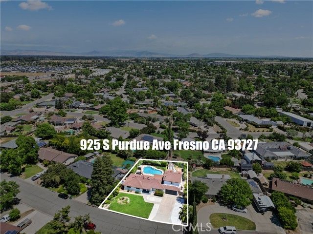925 S Purdue Avenue, Fresno, CA 93727