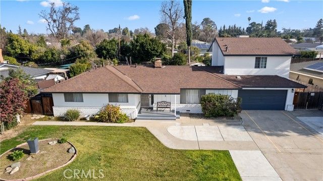 925 S Purdue Avenue, Fresno, CA 93727