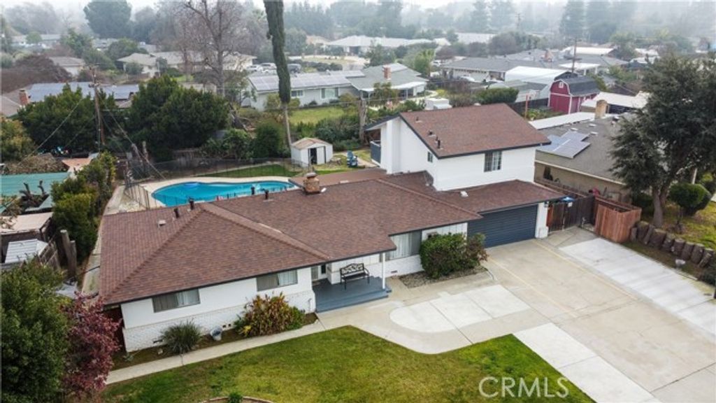 925 S Purdue Avenue, Fresno, CA 93727