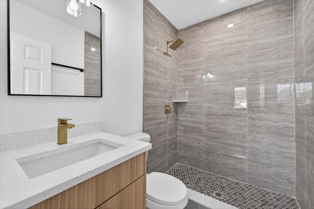 3203 DELRAY DRIVE, Tampa, FL 33619