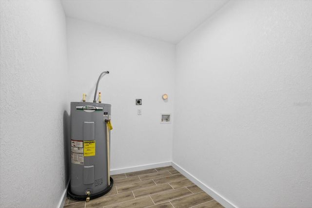 3203 DELRAY DRIVE, Tampa, FL 33619