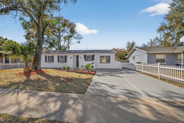 3203 DELRAY DRIVE, Tampa, FL 33619