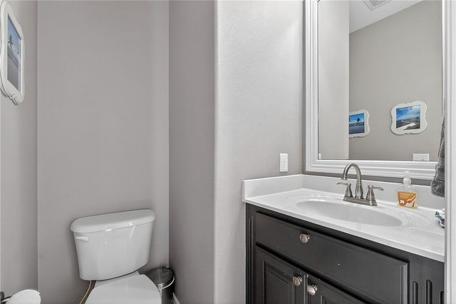 2433 N Hidden Creek Drive, Fayetteville, AR 72704