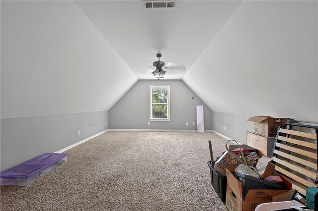 2433 N Hidden Creek Drive, Fayetteville, AR 72704