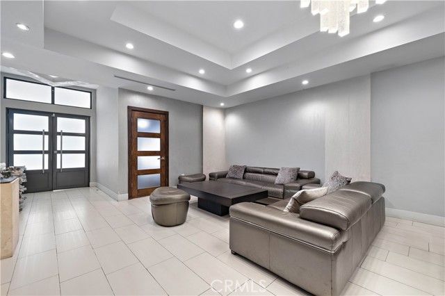 7807 Stansbury, Panorama City (los Angeles), CA 91402