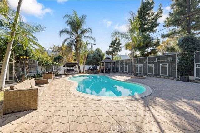 7807 Stansbury, Panorama City (los Angeles), CA 91402