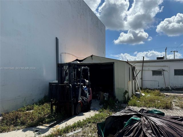 4343 N Andrews Avenue, Oakland Park, FL 33309