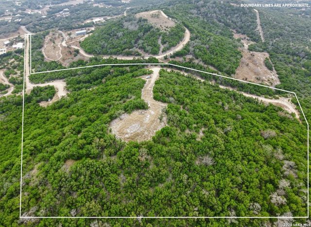 898 Mountain View Lane, Pipe Creek, TX 78063