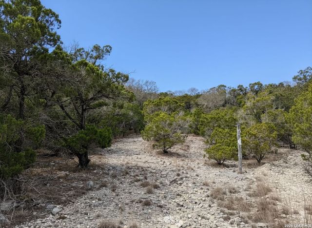 898 Mountain View Lane, Pipe Creek, TX 78063