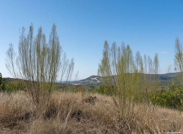 898 Mountain View Lane, Pipe Creek, TX 78063