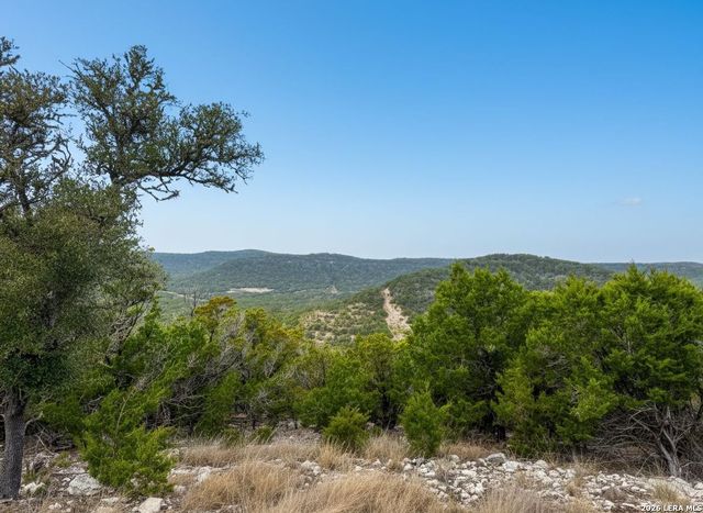 898 Mountain View Lane, Pipe Creek, TX 78063