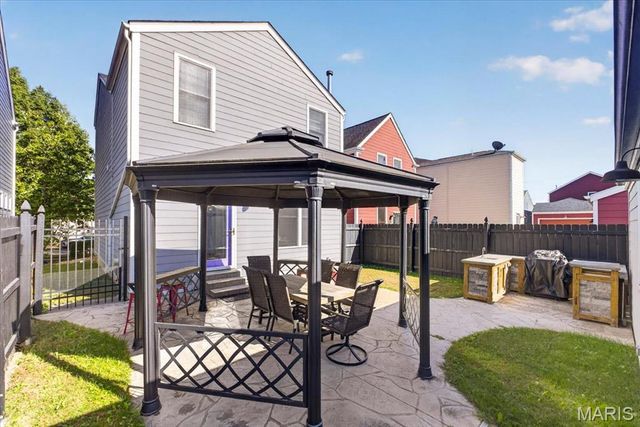 3409 E Lime Kiln, St Charles, MO 63301