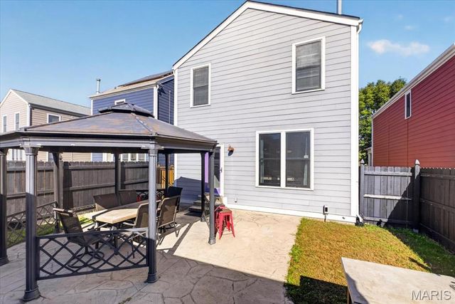 3409 E Lime Kiln, St Charles, MO 63301
