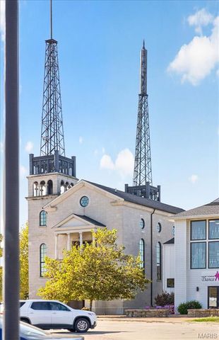 3409 E Lime Kiln, St Charles, MO 63301