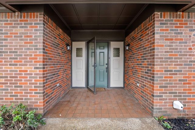 617 Nacogdoches, Jacksonville, TX 75766