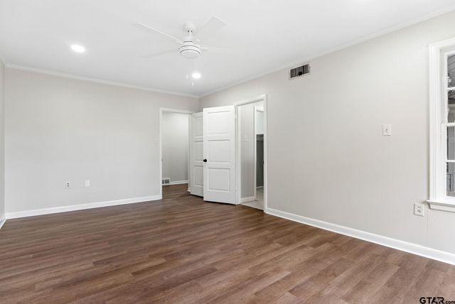 617 Nacogdoches, Jacksonville, TX 75766