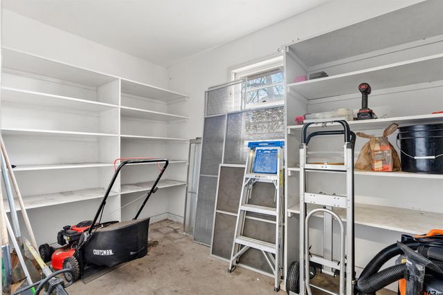 617 Nacogdoches, Jacksonville, TX 75766