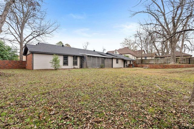 617 Nacogdoches, Jacksonville, TX 75766