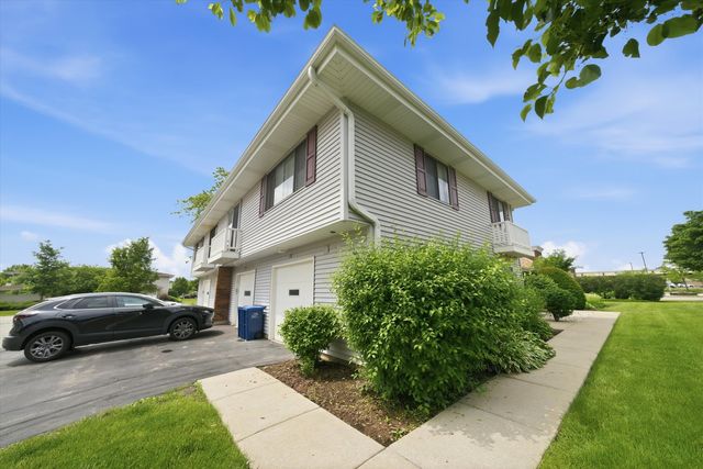 18 Dennis Court 18, Schaumburg, IL 60193