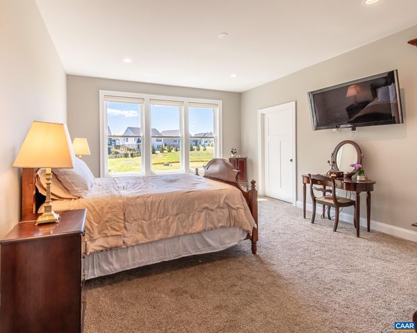 28 RED PINE DR, Zion Crossroads, VA 22942