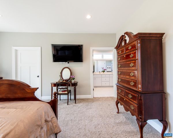 28 RED PINE DR, Zion Crossroads, VA 22942