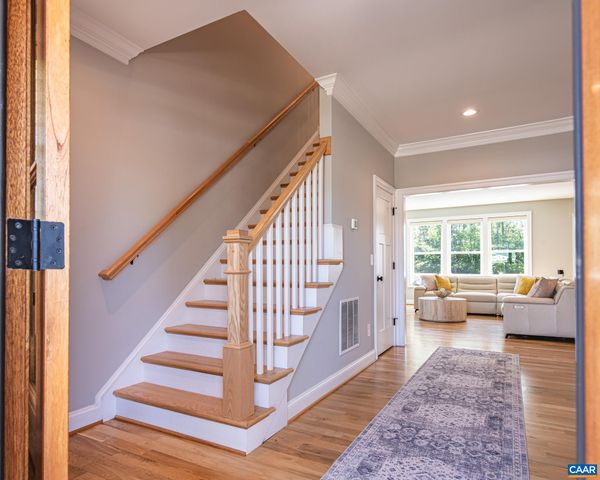 28 RED PINE DR, Zion Crossroads, VA 22942