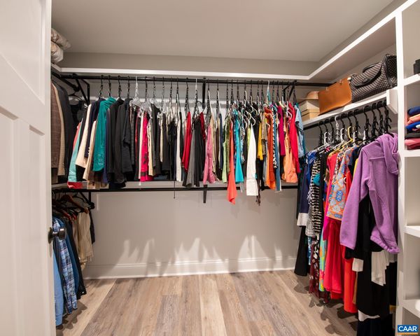 28 RED PINE DR, Zion Crossroads, VA 22942