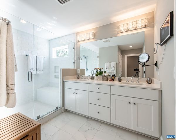 28 RED PINE DR, Zion Crossroads, VA 22942