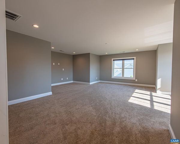 28 RED PINE DR, Zion Crossroads, VA 22942