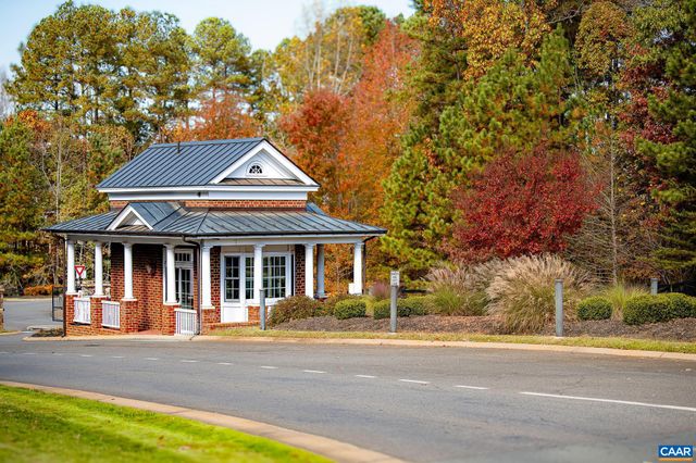 28 RED PINE DR, Zion Crossroads, VA 22942