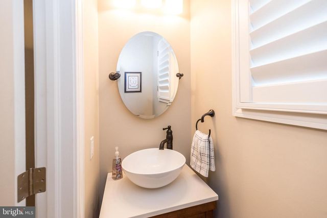 231 HASTINGS CT, Doylestown, PA 18901